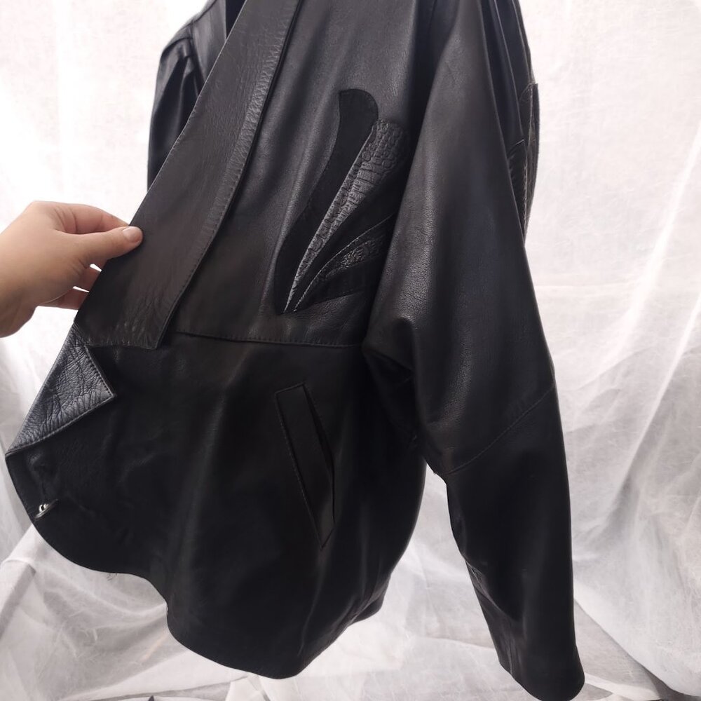 Wing-embroidered Leather Jacket - Picture 10 of 10
